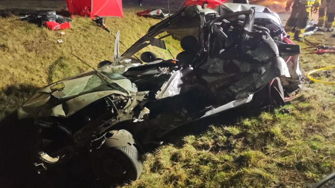 Koszmarny wypadek pod Gorzowem! Dwie osoby nie żyją. Policja bada przyczyny