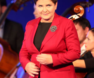 Najlepsze stylizacje Beaty Szydło