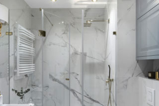Wymiana wanny na prysznic: wszystko, co musisz wiedzieć o kosztach, montażu i problemach