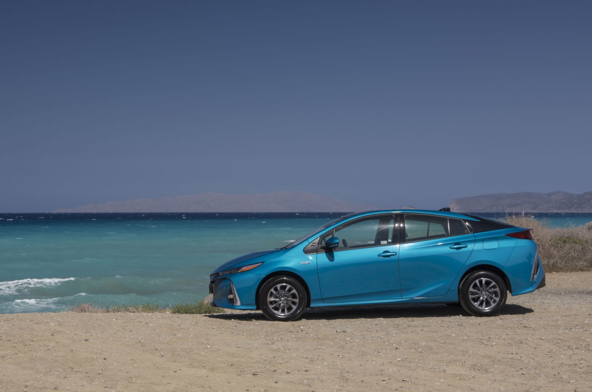 Toyota Prius Plug-in Hybrid na Rodos