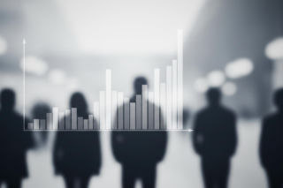 Sondaż zaufania polityków CBOS. Kto zyskał, a kto stracił najwięcej?