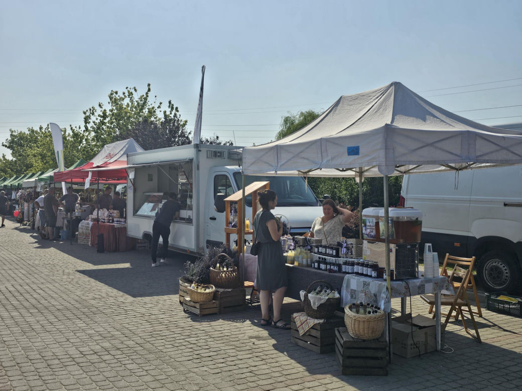 6. Eko-bazarek w Parku Papieskim 