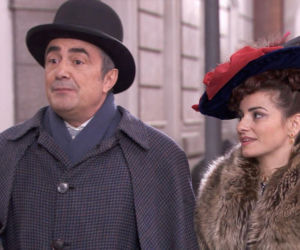 Akacjowa 38, odcinek 813: Lolita, po oficjalnych zaręczynach z Antonitem, nie potrafi odnaleźć się w roli przyszłej pani domu