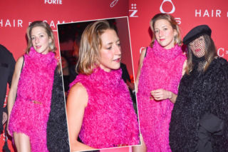 Lara Gessler niczym Wielki Ptak, tyle że różowy? Odsłoniła zgrabną nogę