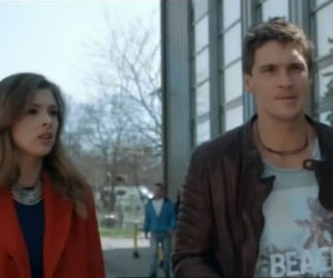 To nie koniec świata 2 sezon odc. 24. Monika (Klaudia Halejcio), Aleks (Mikołaj Roznerski)