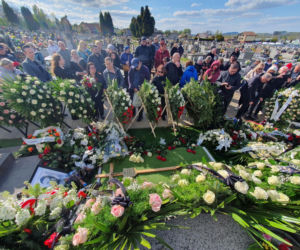 Poseł Łukasz Litewka spoczął w honorowym miejscu