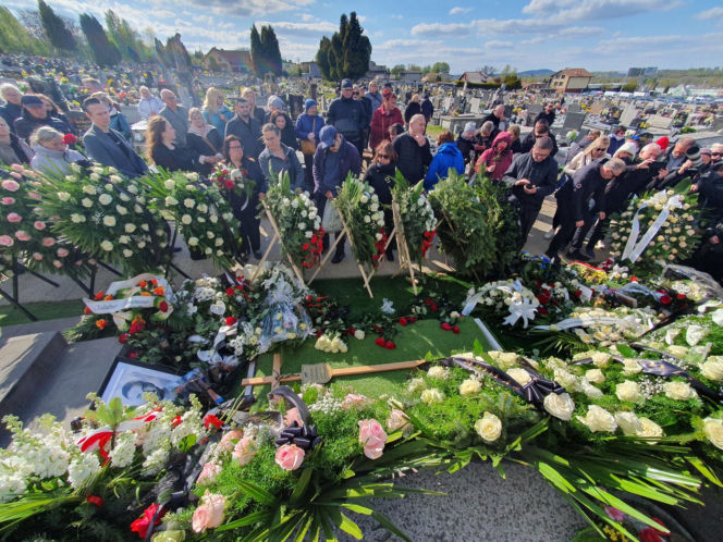 Poseł Łukasz Litewka spoczął w honorowym miejscu