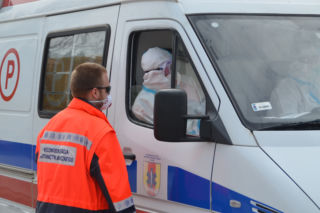 Cieszyn: Dom Spokojnej Starości ODIZOLOWANY! COVID-19 wewnątrz. Co się dzieje w budynku?