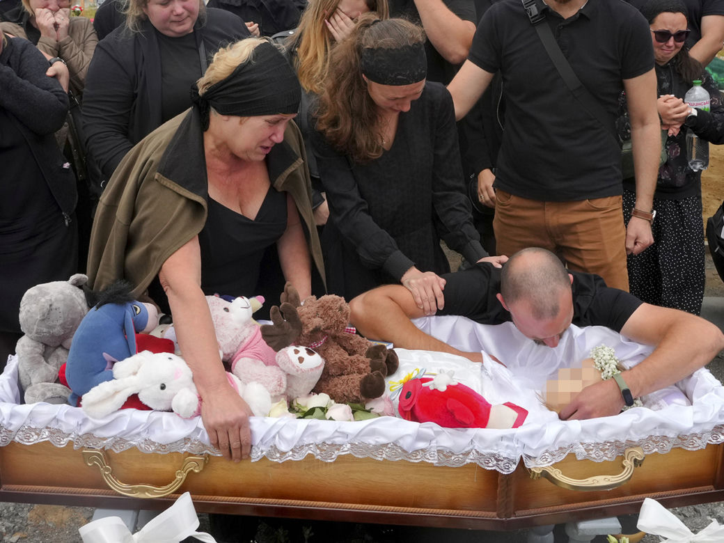 Ostatnie pożegnanie 4-letniej Lizy zabitej w Winnicy. "Zło nie może zwyciężyć"