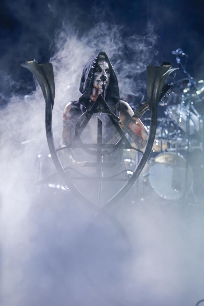 Nergal cofa się o 30 lat. Na Summer Dying Loud odtworzy początki Behemotha