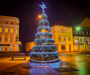 Iluminacje świąteczne w Żarach