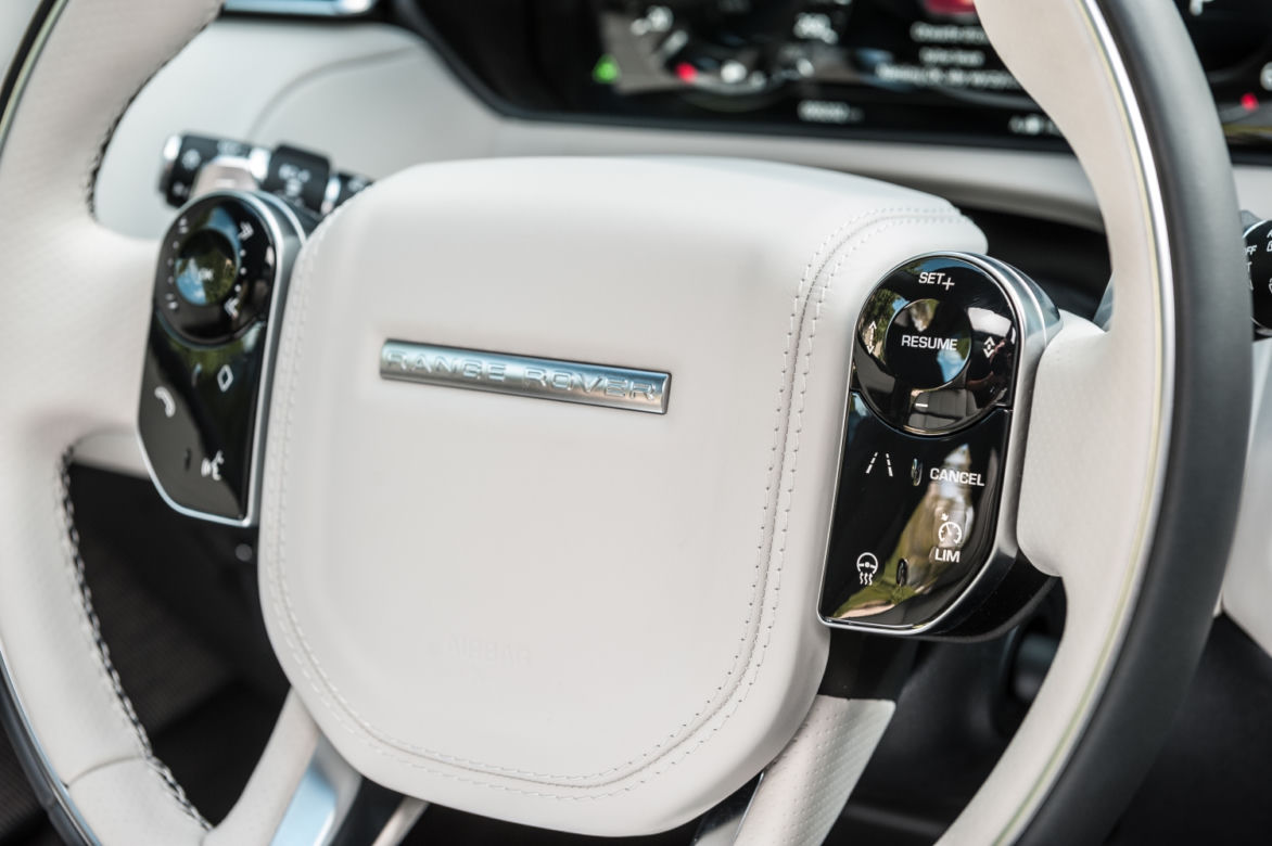 Range Rover Velar First Edition D300 HSE