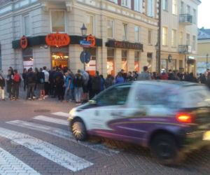 Kebaby za darmo wywołały poruszenie w Rzeszowie. Przyszły TŁUMY!