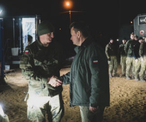Mariusz Błaszczak na granicy polsko-białoruskiej