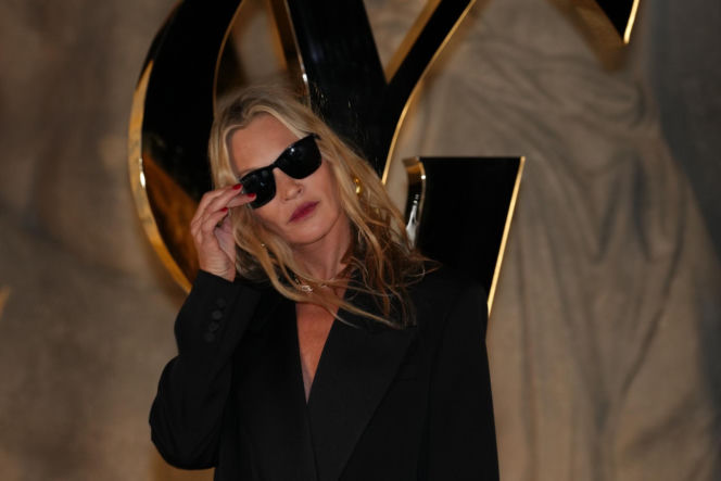 Zamieniła imprezy na jasełka! Kate Moss wzorową parafianką