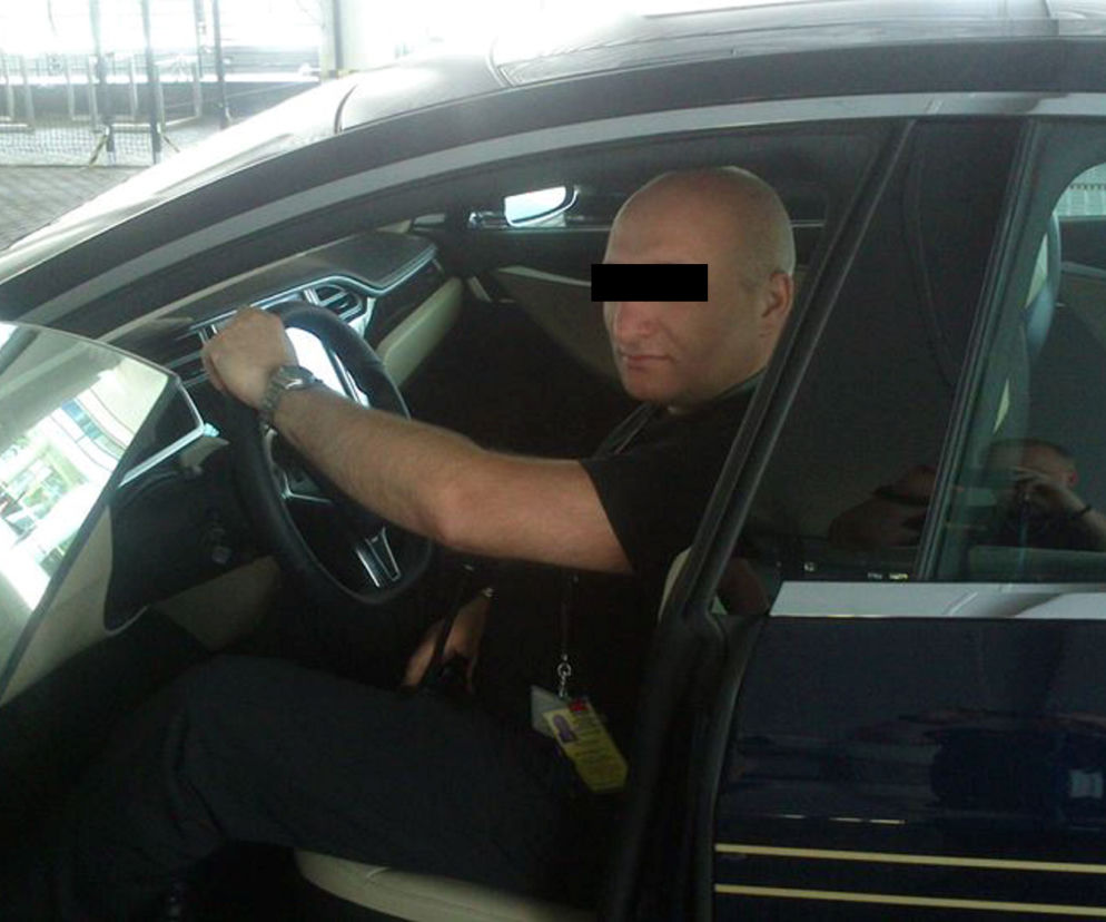 Policjant udusił syna?
