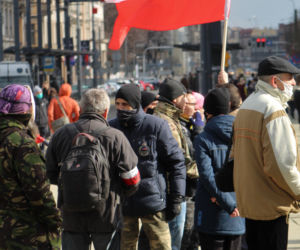 Marsz o wolność w Katowicach. Tak wyglądał liczny protest antycovidowców 