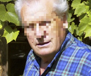 Zmarł, bo lekarz zaszył mu dwie chusty w brzuchu