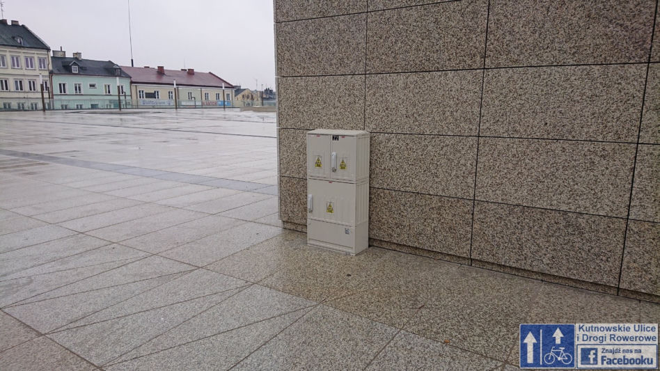 Garaż na placu: rewitalizacja plac Wolności w Kutnie