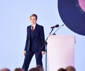 Marta Nawrocka w garniturach