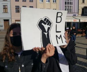 Protest w Grudziądzu, przeciwko agresji i dyskryminacji rasowej w Ameryce