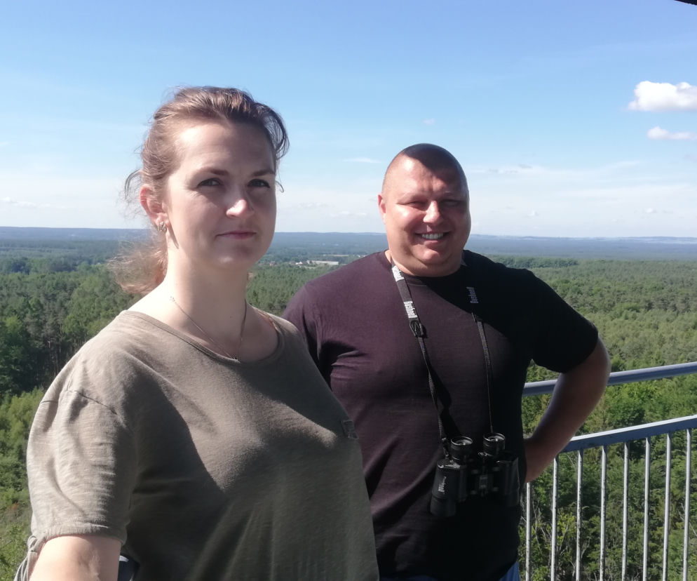 - Praca obserwatora jest bardzo ważna - mówi Alicja Ostaszewska (z lewej). Obok obserwator Sebastian Dudek