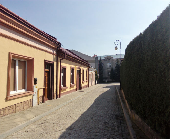 To najpiękniejsze miasto w Małopolsce. Jest porównywane do Krakowa, kiedyś było uznawane za stolicę Polski