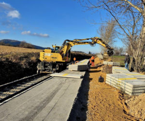Dolny Śląsk przywraca najbardziej malowniczą linię kolejową. Turystyka zyska już w 2026 roku