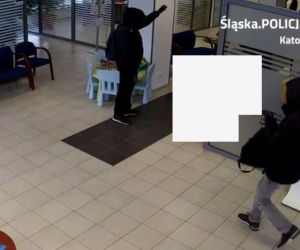 Policja szuka bandytów, którzy napadli na bank [ZDJĘCIA]