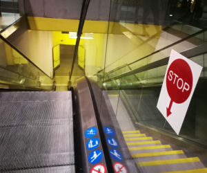 schody ruchome na dworcu PKP w Katowicach