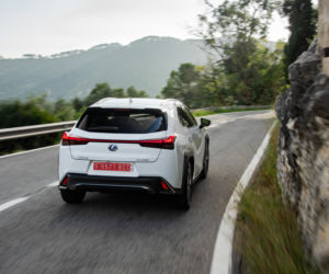 Lexus UX 250h E-Four F Sport