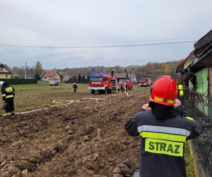 Pożar budynku gospodarczego w Charzewicach