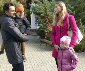 	Barwy szczęścia odc. 2026. Zosia (Joanna Moro), Monika (Natalia Żyłowska), Miłoszek (Jakub Kwinta), Piotr (Piotr Jankowski) 