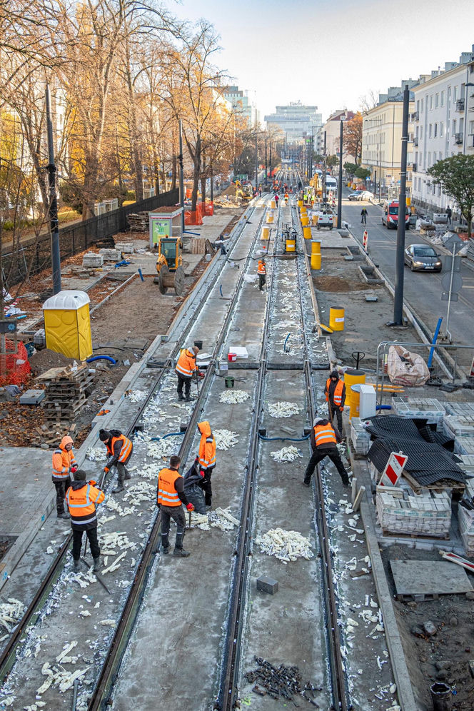 Tramwaj Rakowiecką pojedzie na Gwiazdkę