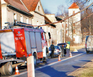 Pijana sędzia wjechała w drzewo