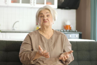 To imię Polakom kojarzy się z wścibską ciotką od wujka Zbyszka. Młodzi ludzie za nim nie przepadają. Imiona żeńskie 