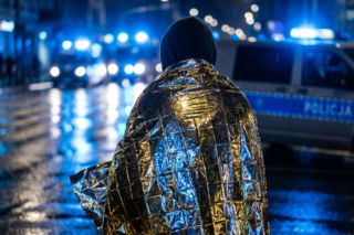 Zasłabnięcie kierowcy w Darłowie. Życie uratował mu policjant po służbie