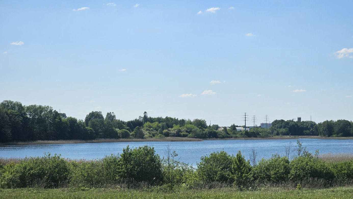 Było, zniknęło i... powróciło. Zobacz magiczne jezioro Track na obrzeżach Olsztyna [ZDJĘCIA]