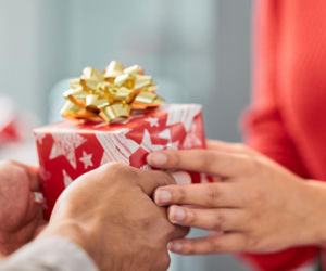 Co można kupić tacie na święta? 5 pomysłów, które sprawią mu radość