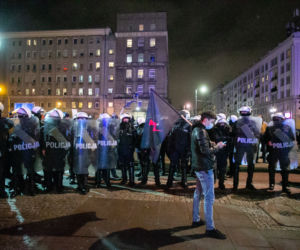 Barbara Nowacka w marszu kobiet w kolejnym dniu protestu