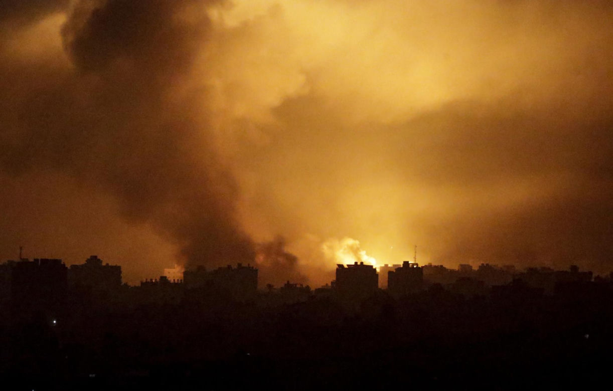 Rzeź w Izraelu. Hamas wciął dziecko z łona ciężarnej. "Chowaliśmy się pod stertą martwych ciał"