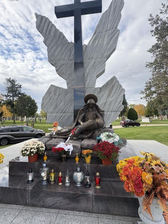 Polonia z Chicago szykuje się na dzień Wszystkich Świętych