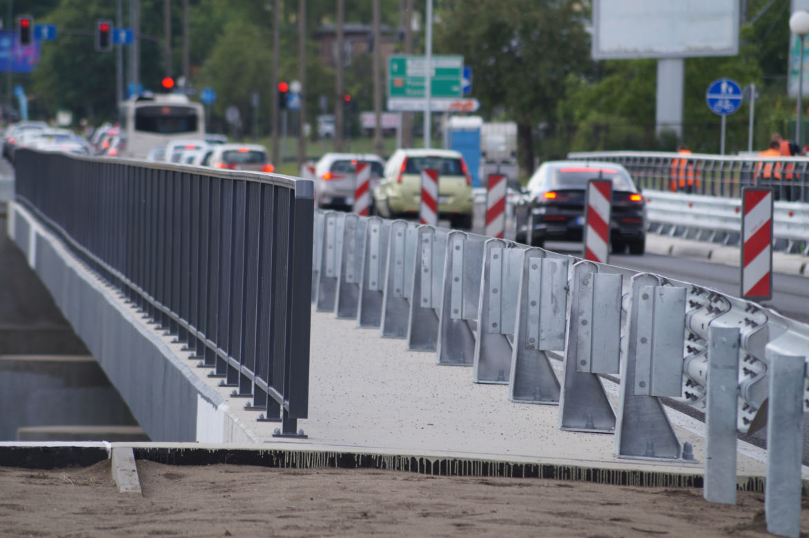 Wiadukt WOŚP w Bydgoszczy w pełni przejezdny dla aut! Rowerzyści muszą jeszcze poczekać [ZDJĘCIA] 