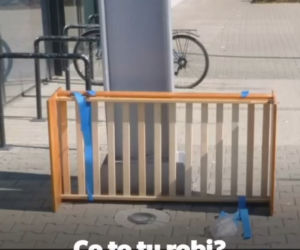 Co to tu robi?