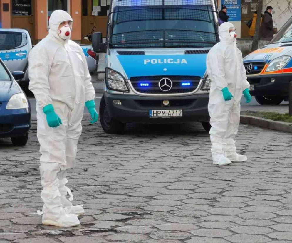 Mężczyzna sam wyszedł ze szpitala. Był w grupie RYZYKA! Policjanci ruszyli w pościg