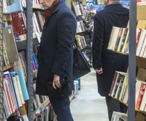 Sławomir Mentzen na zakupach w galerii