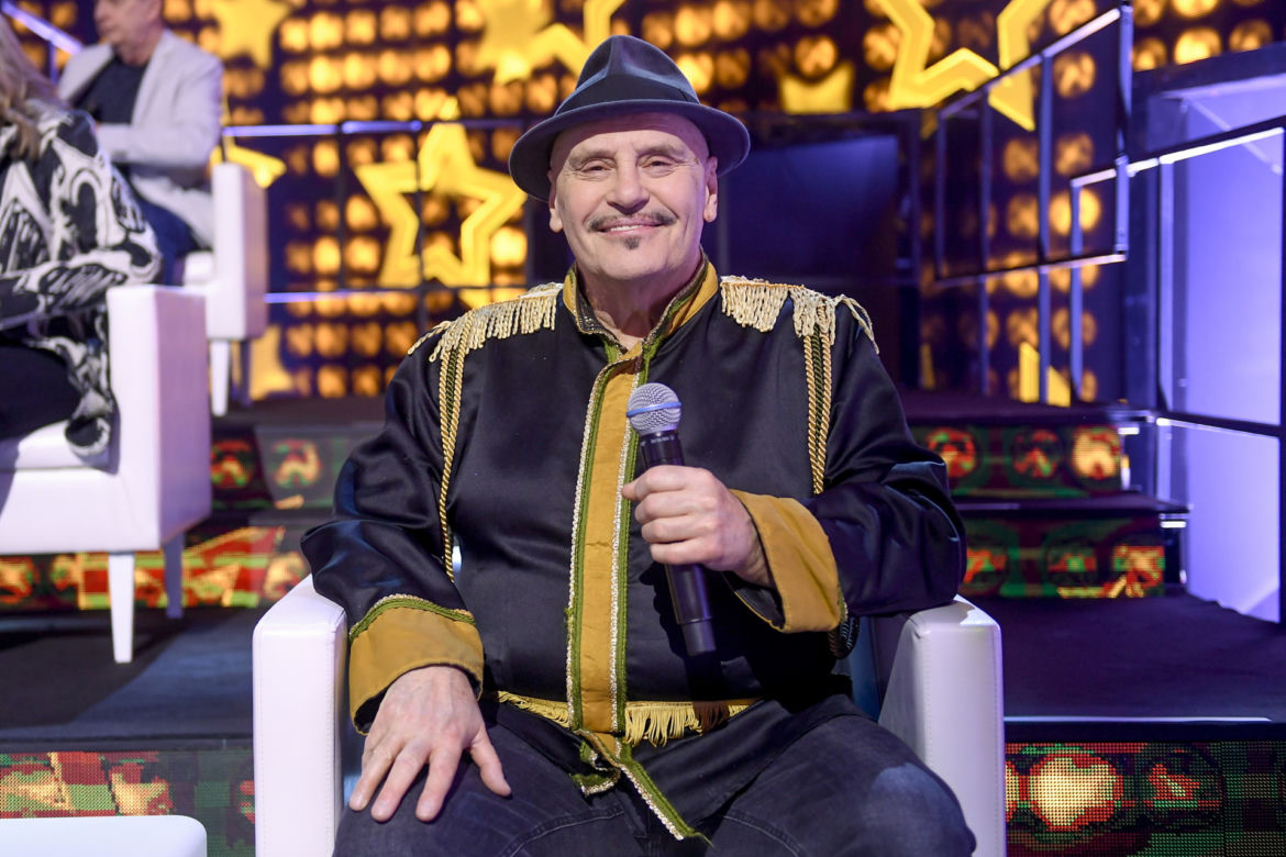 Junior musi dostać pieniądze po Krawczyku