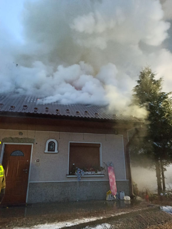 Groźny pożar w Łękawicy koło Skrzyszowa