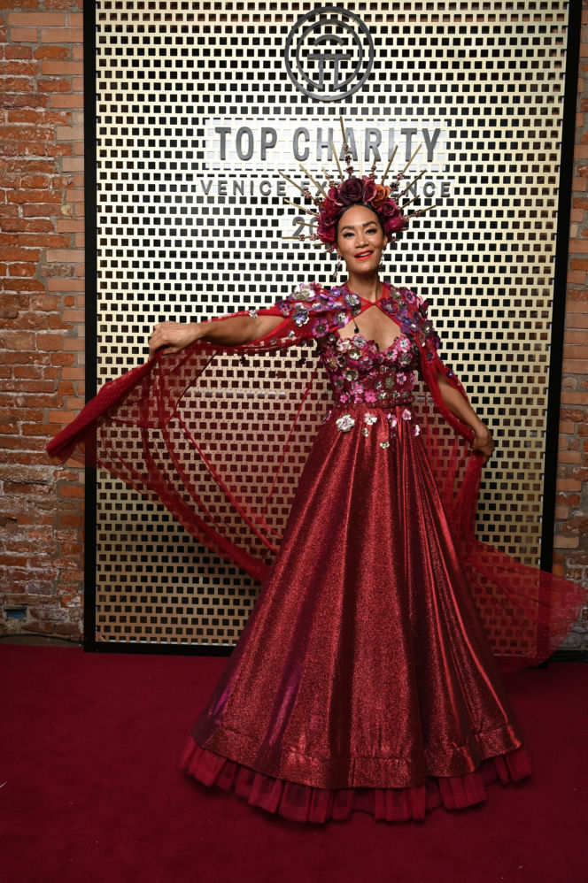 Pierwsza międzynarodowa edycja TOP CHARITY Venice Experience zrobiona przez Omenę Mensah