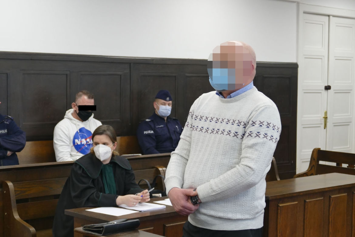 Skatował dwóch mężczyzn, bo zostawiła go żona